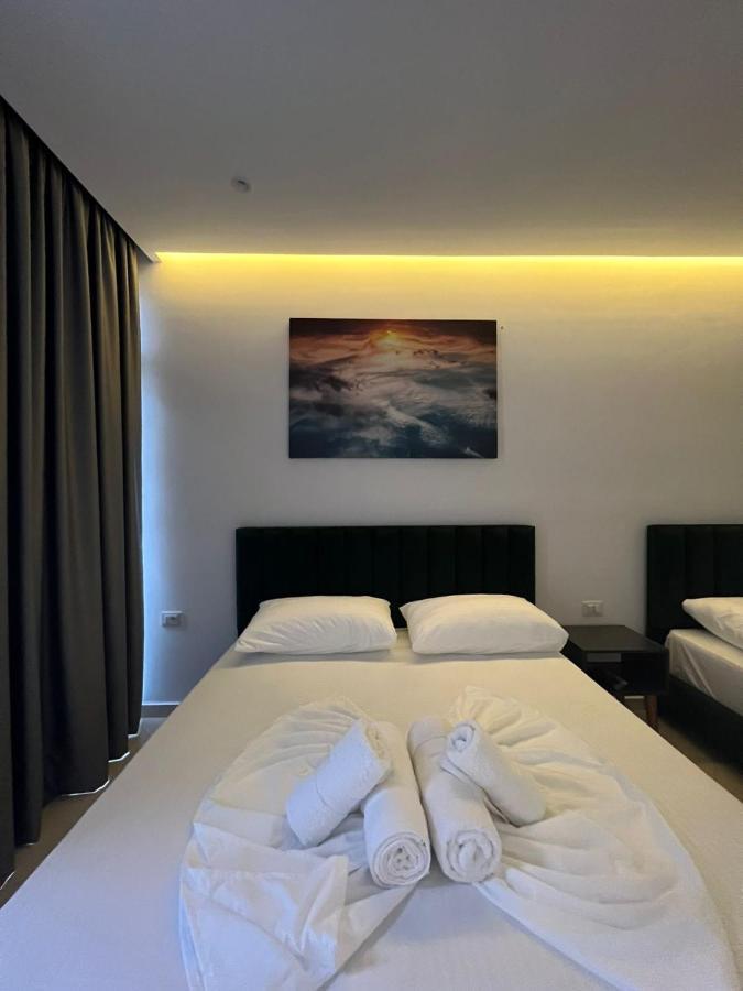 E&L Luxury Apartments Sarande Bagian luar foto