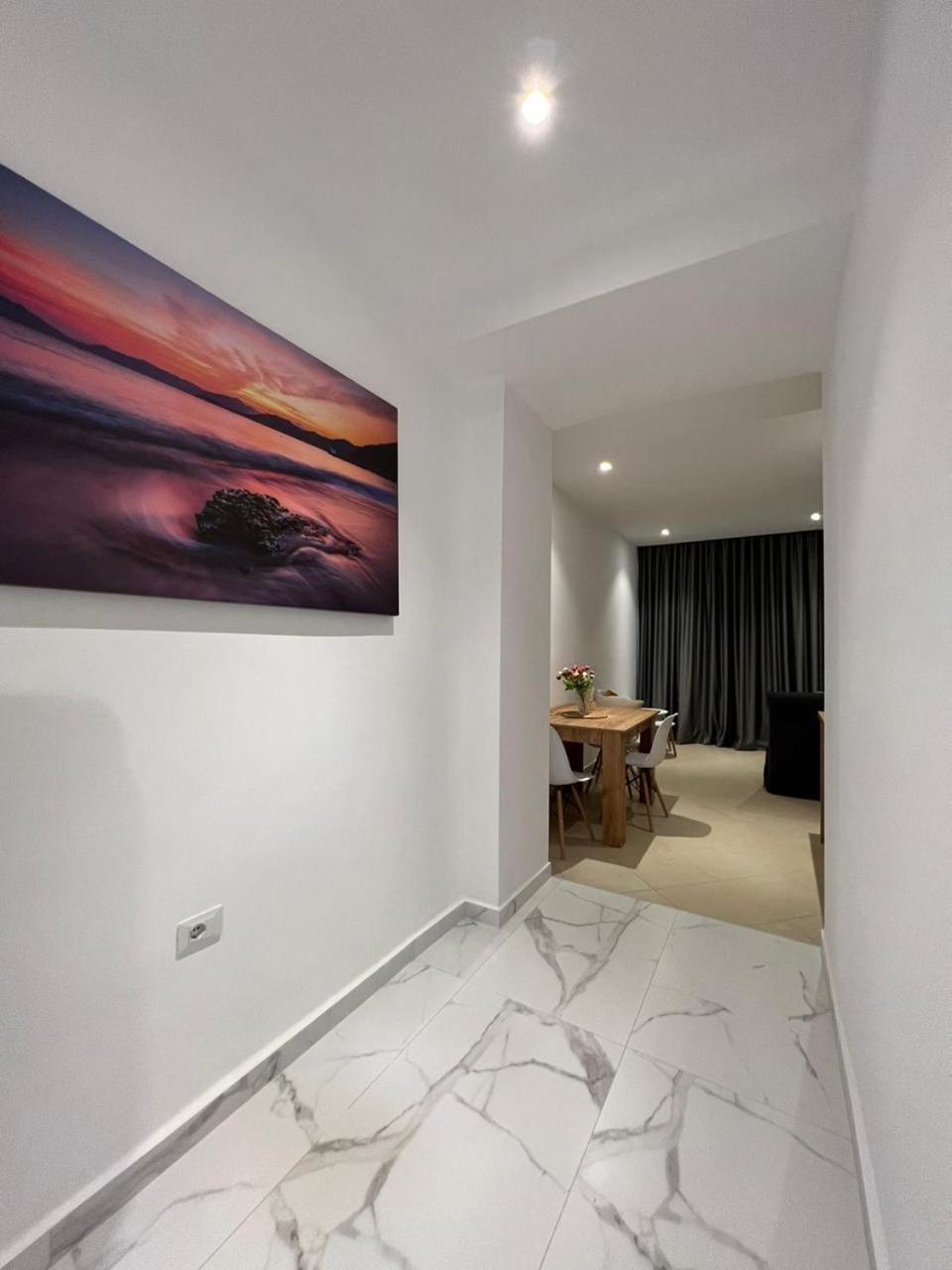 E&L Luxury Apartments Sarande Bagian luar foto
